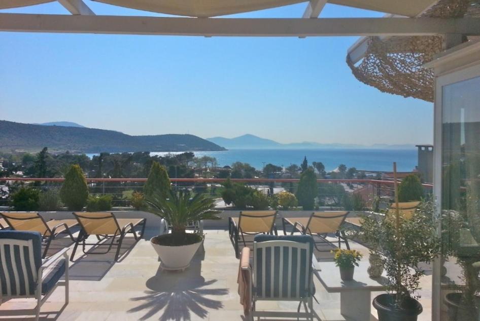 Varkiza Seaside Penthouse With Private Roof Deck Vári 外观 照片